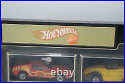 16 Vintage Hot Wheels Cars Trucks Showcase Christmas Gift Set 80's Display Case