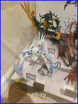 2005 RARE LEGO DISPLAY SHOWCASE-6 Figures Bionicle Piraka