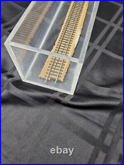30x4x4 Plexiglass Display Case/Showcase For Model Trains With29.5 Of Track