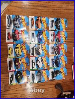 Hotwheel Cardboard Display With 75 Hotwheels