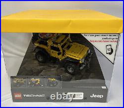 LEGO Technic Store Display Showcase Jeep Wrangler 42122 With Non Working Lights