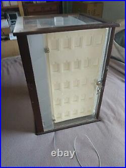 Vintage Clear Acrylic/Wood 4 Sided Counter Swivel Showcase Display Case withKeys