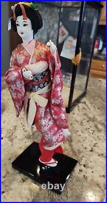 Vintage Japanese Nishi Geisha Doll in Glass Display Showcase Case Japan