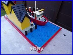 Vintage Lego Shop Advertising Showcase Display 4020 Fire Fighting Boat Building